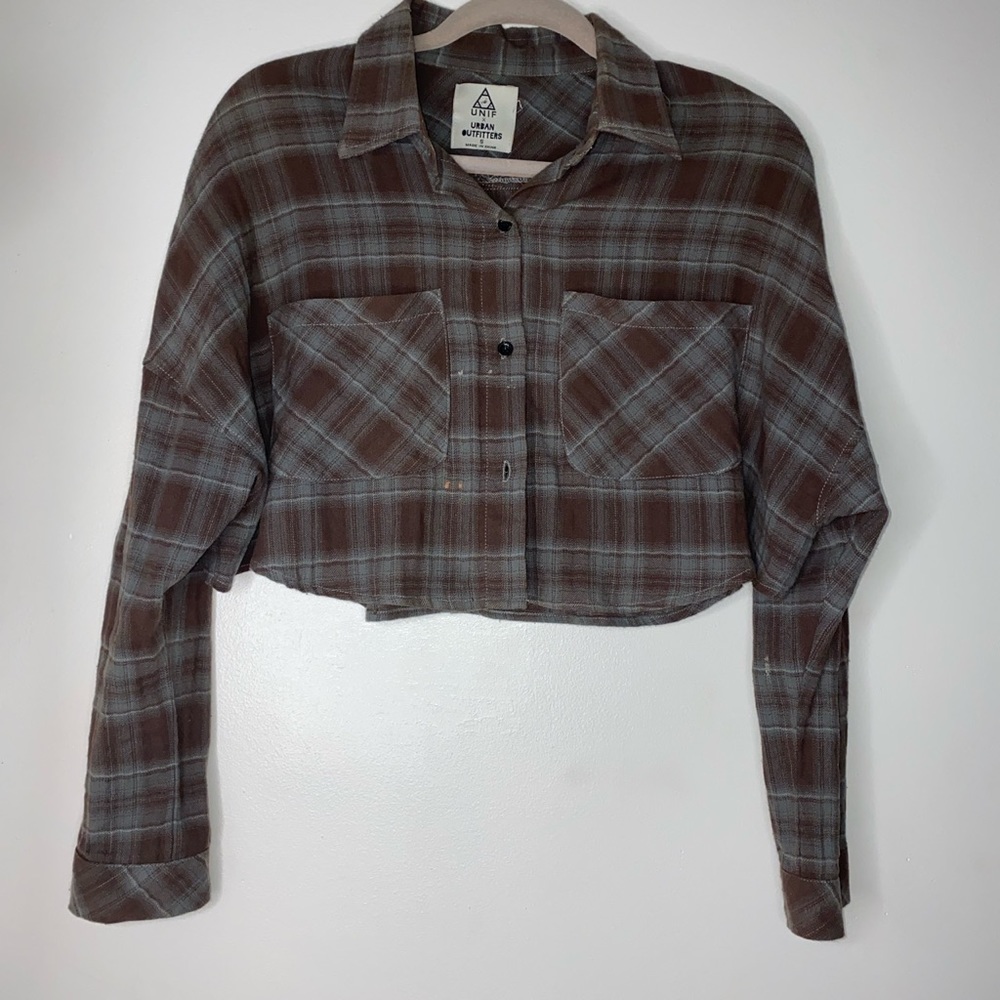 Urban Outfitters cropped flannel 🤎